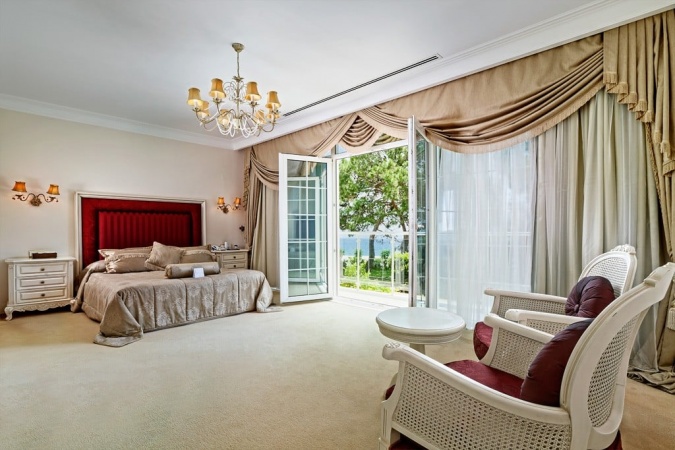 Villa Deluxe