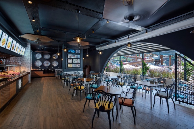The Hook Aqua Bistro