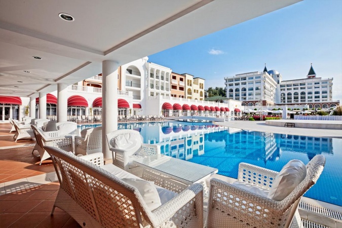 Turquaz Pool Bar